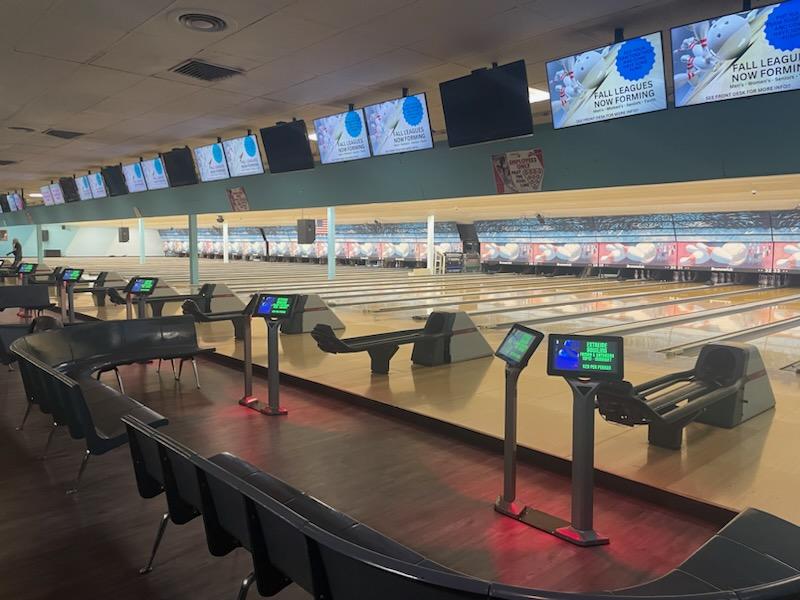 FAMILY FUN is at Meadowood Lanes! Get a Single Topping Pizza, Pitcher, 4 Person Bowling, and Shoes ONLY $50!