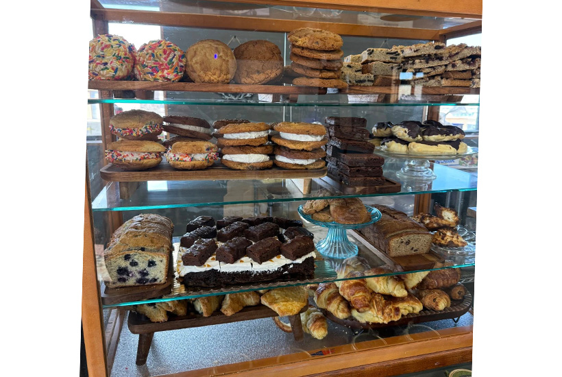 Click Big Deals - Sweet Holiday Treats from the Bakery Case & Fresh-Brewed Coffee at The Rustic Nook Bakery & Coffee Shop! Get a $20 Voucher for JUST $10!