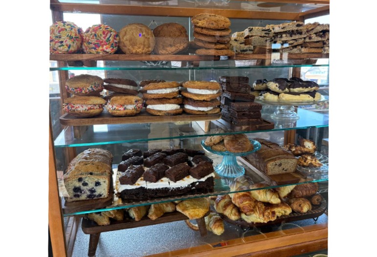 Click Big Deals - Grab Deliciously Sweet Treats from the Bakery Case & Fresh Brewed Coffee at The Rustic Nook Bakery and Coffee Shop! Get $20 for $10!
