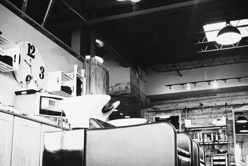 PAMPER YOURSELF with a choice of Color or Highlights WITH a Haircut at Quintessence Salon & Spa! A $200 Value ~ ONLY $100!