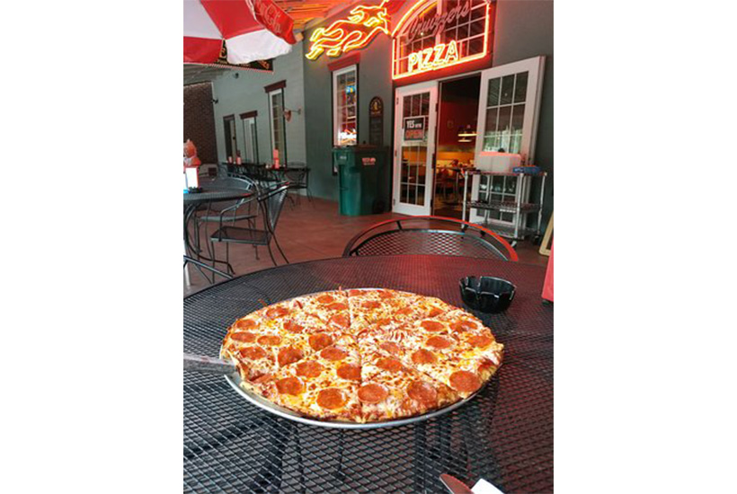 Click Big Deals - CRAVIN' PIZZA this WEEKEND? CRUISE on over to CRUIZZERS! Get a $20 Food Voucher for ONLY 10 BUCKS!